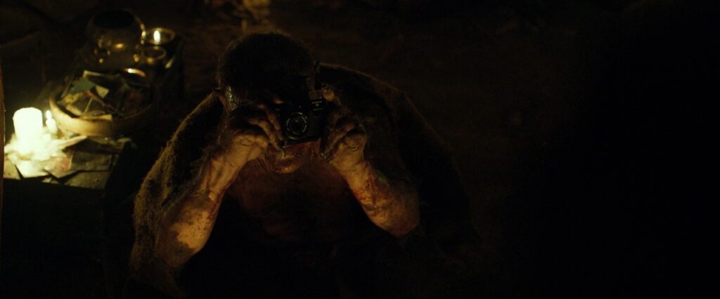 The Strangers illu 4